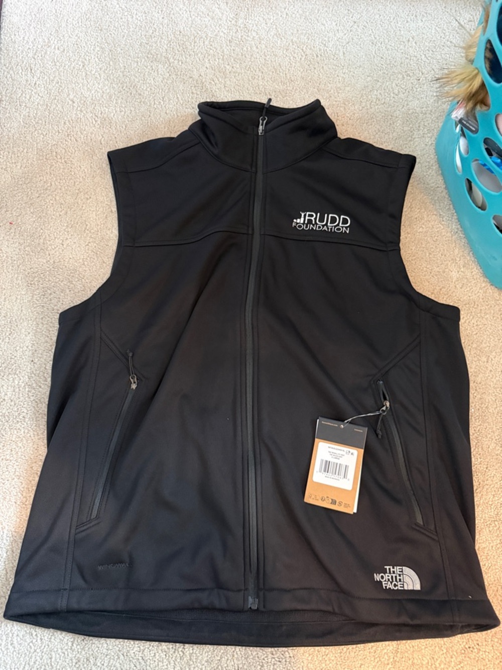 Northface men’s jacket vest new black NWT XL